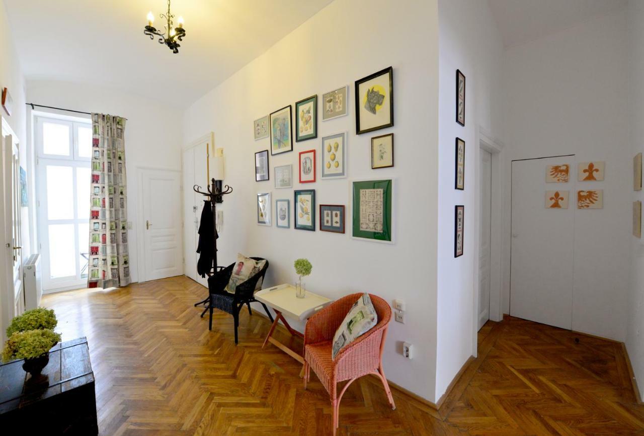 וינה Classy Apartment, 10 Min To The Centre מראה חיצוני תמונה