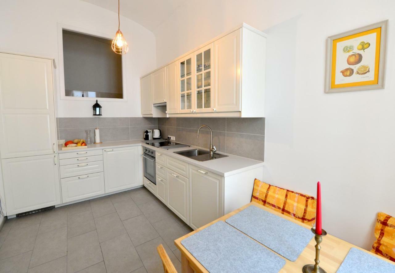 וינה Classy Apartment, 10 Min To The Centre מראה חיצוני תמונה